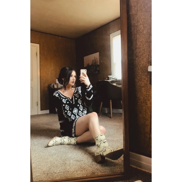 Lulus Bohemian “Vacay Days” Embroider Shift Dress - Picture 8 of 12